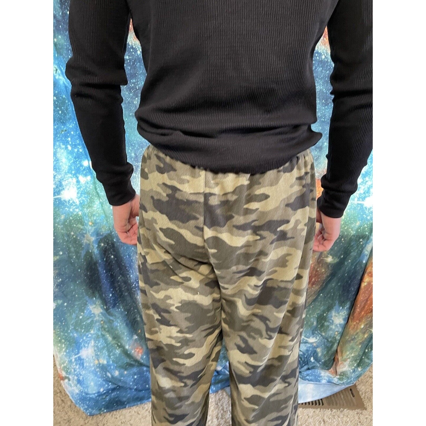 Men’s Medium camo sleepwear lounge pants