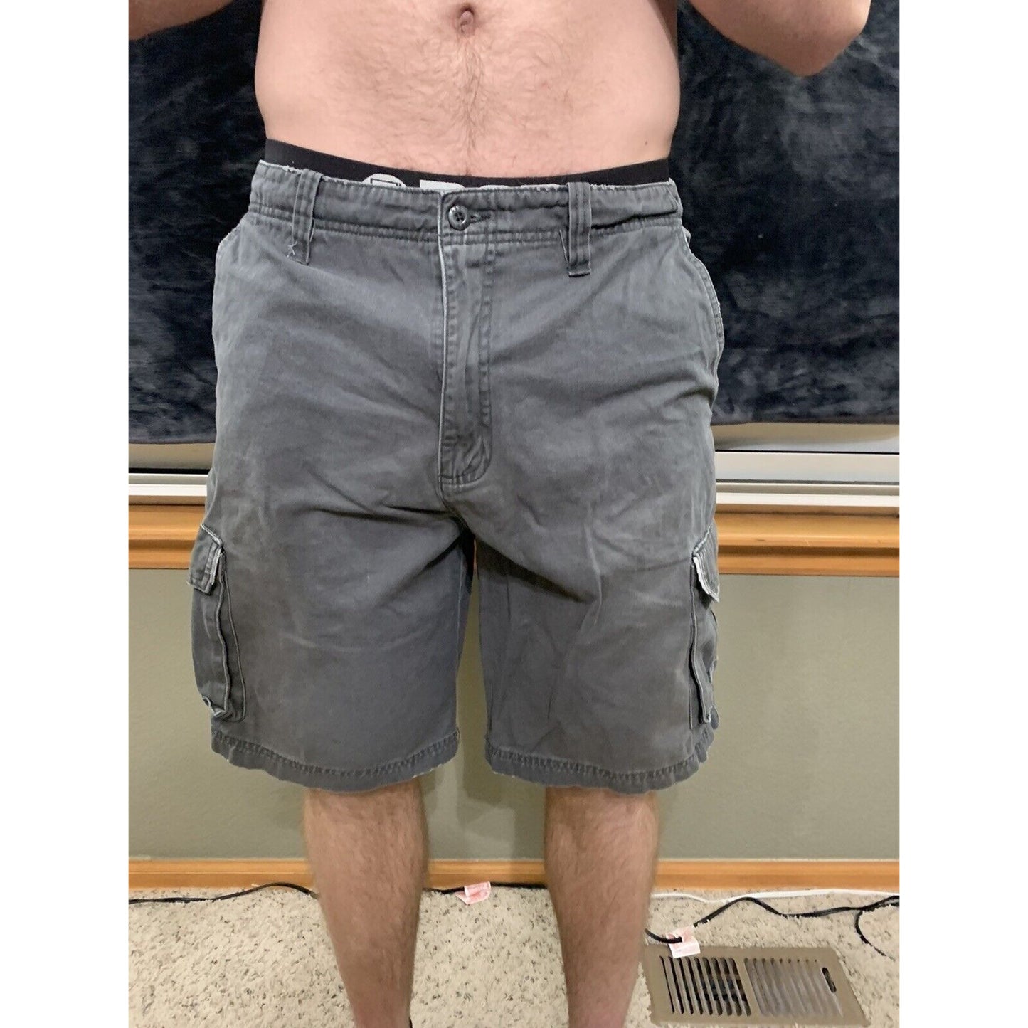 Quick Silver Men's Size 34 Gray Rugged Cargo Shorts