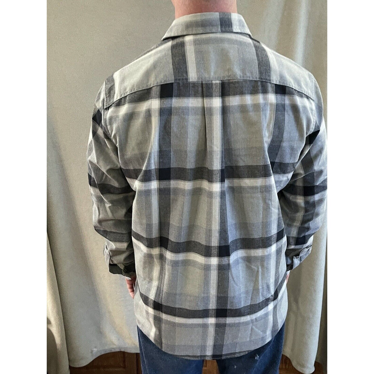 Eddie Bauer Men's Favorite Flannel Classic Fit Black/Gray Large