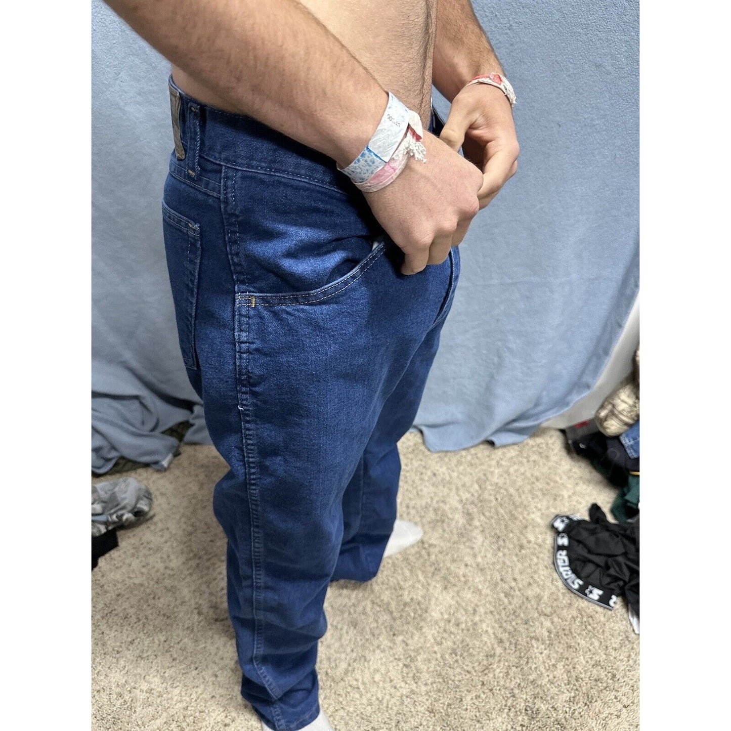 Men’s Wrangler Regular Fit 34 X 32 Blue Jeans