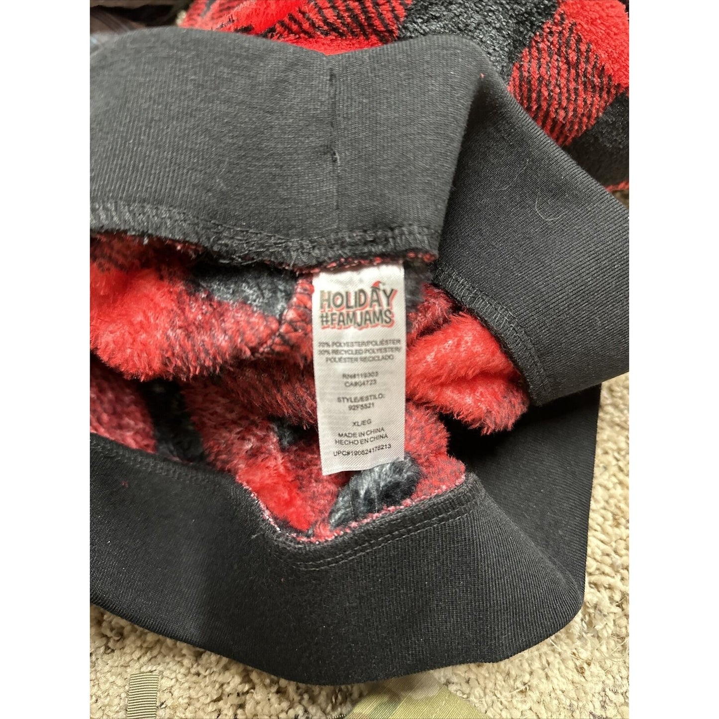 men’s holiday fam jams very soft black and red poly XL pajamas lounge pants