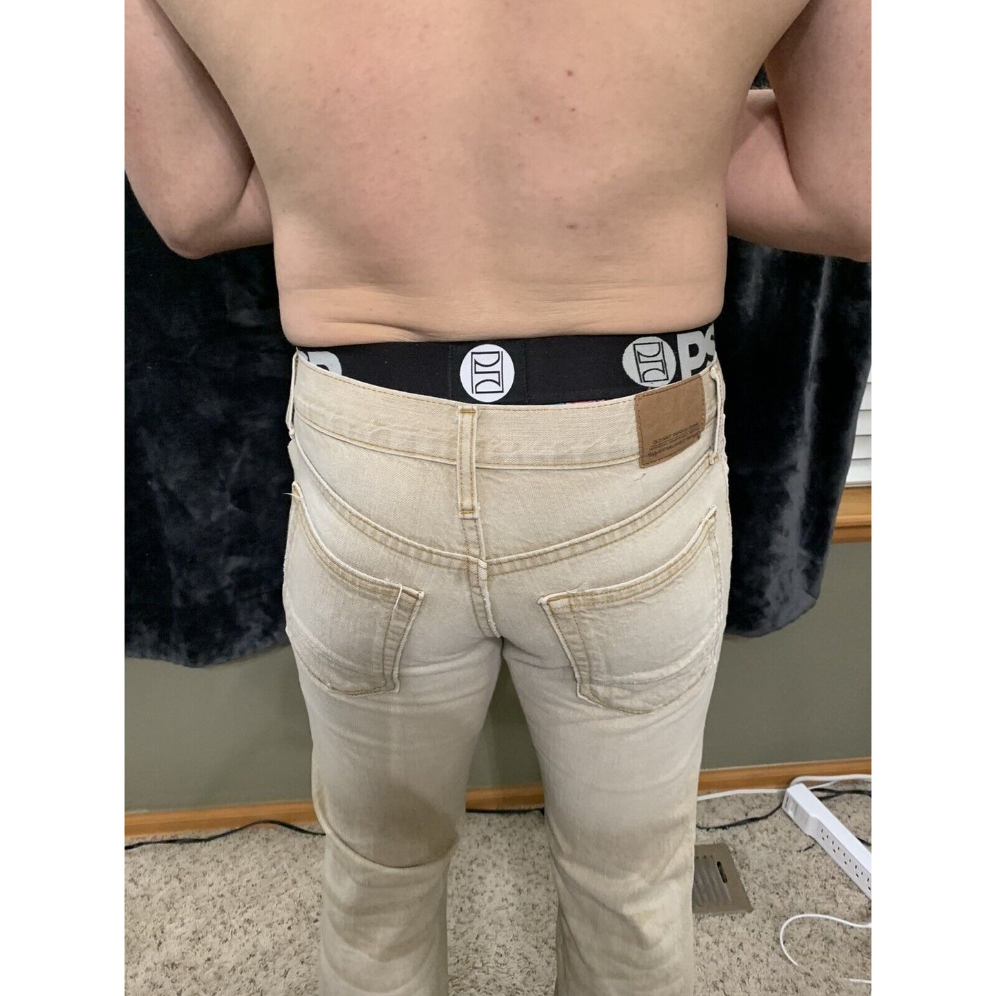 Old Navy Famous Jeans Tan 31 X 30 Men’s Pants