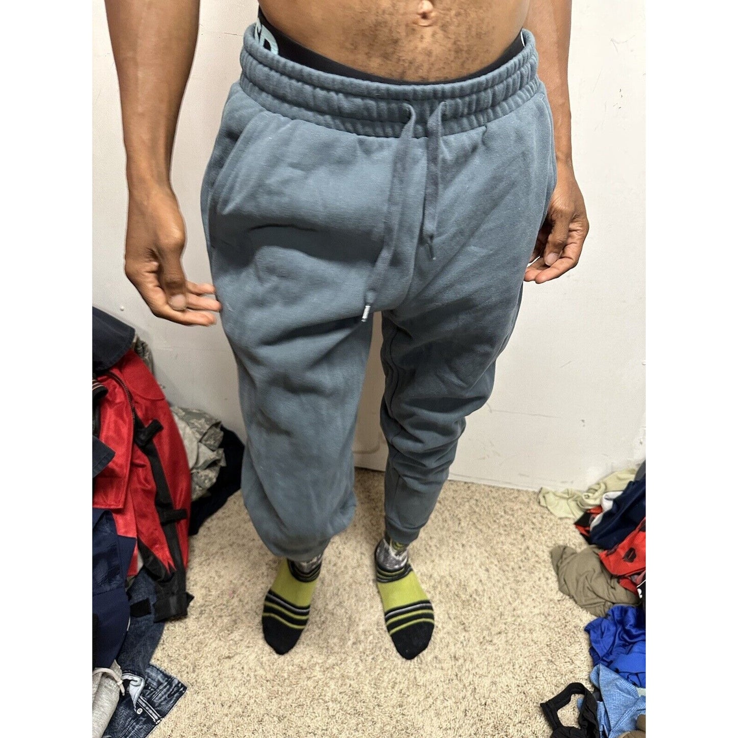 Men’s Large Gray Puma Sweatpants With Pockets