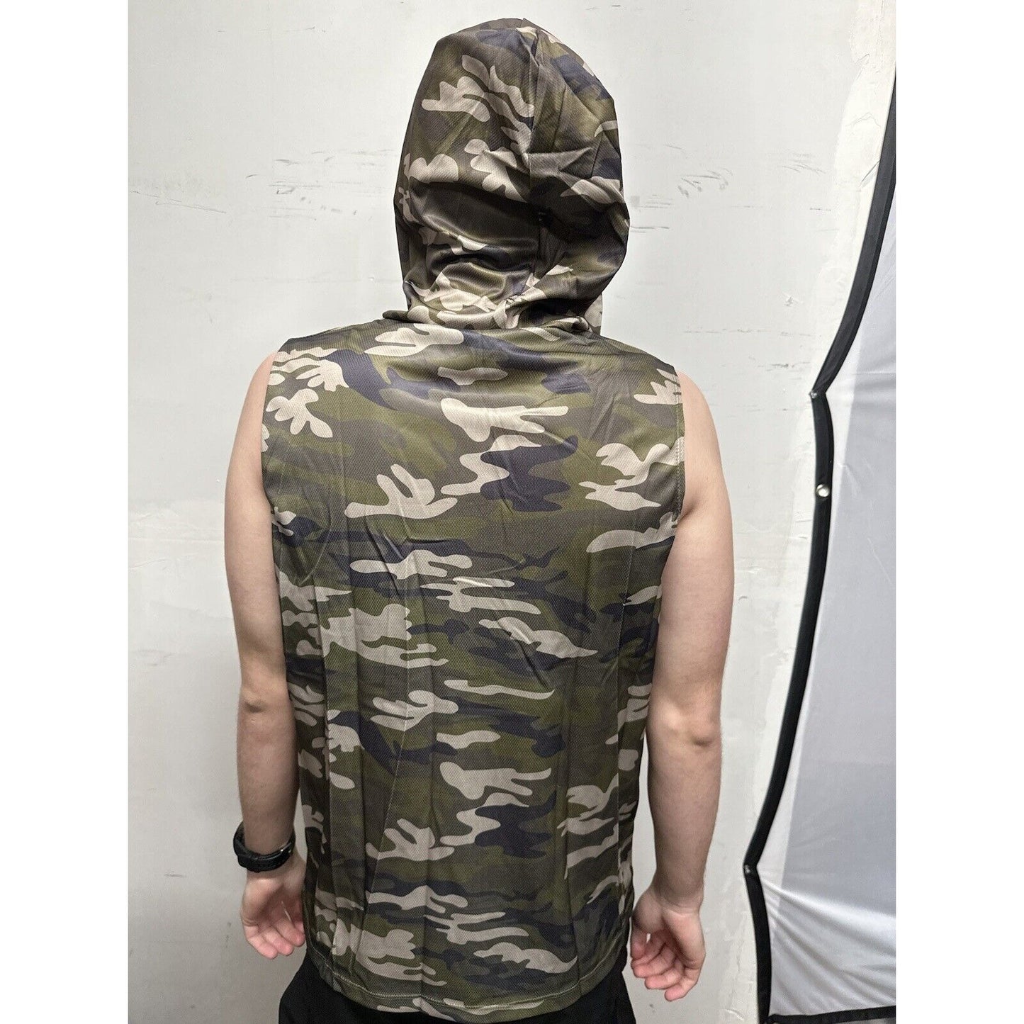 Men’s Green Camo Hoodie Polyester Sleeveless Pullover