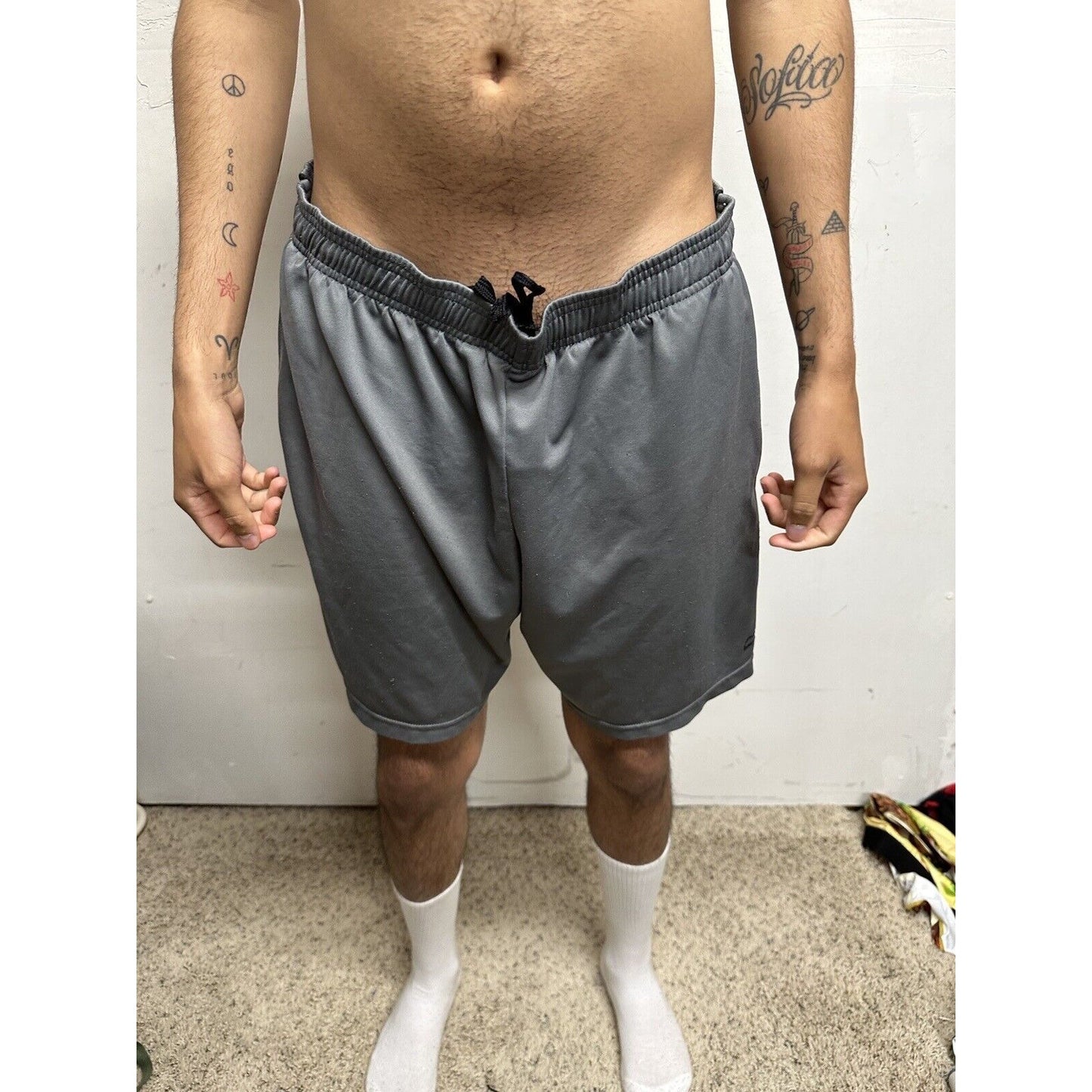 Men’s Large Gray Champion Athletic Shorts