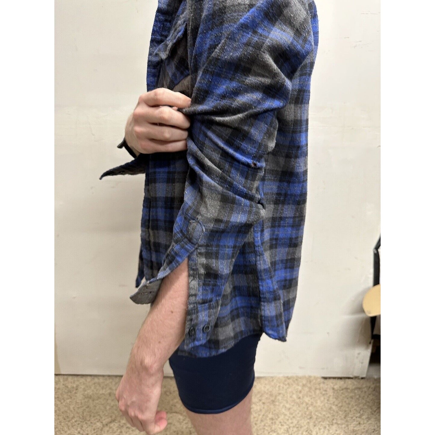 men’s blue gear medium blue plaid flannel shirt long sleeve button up