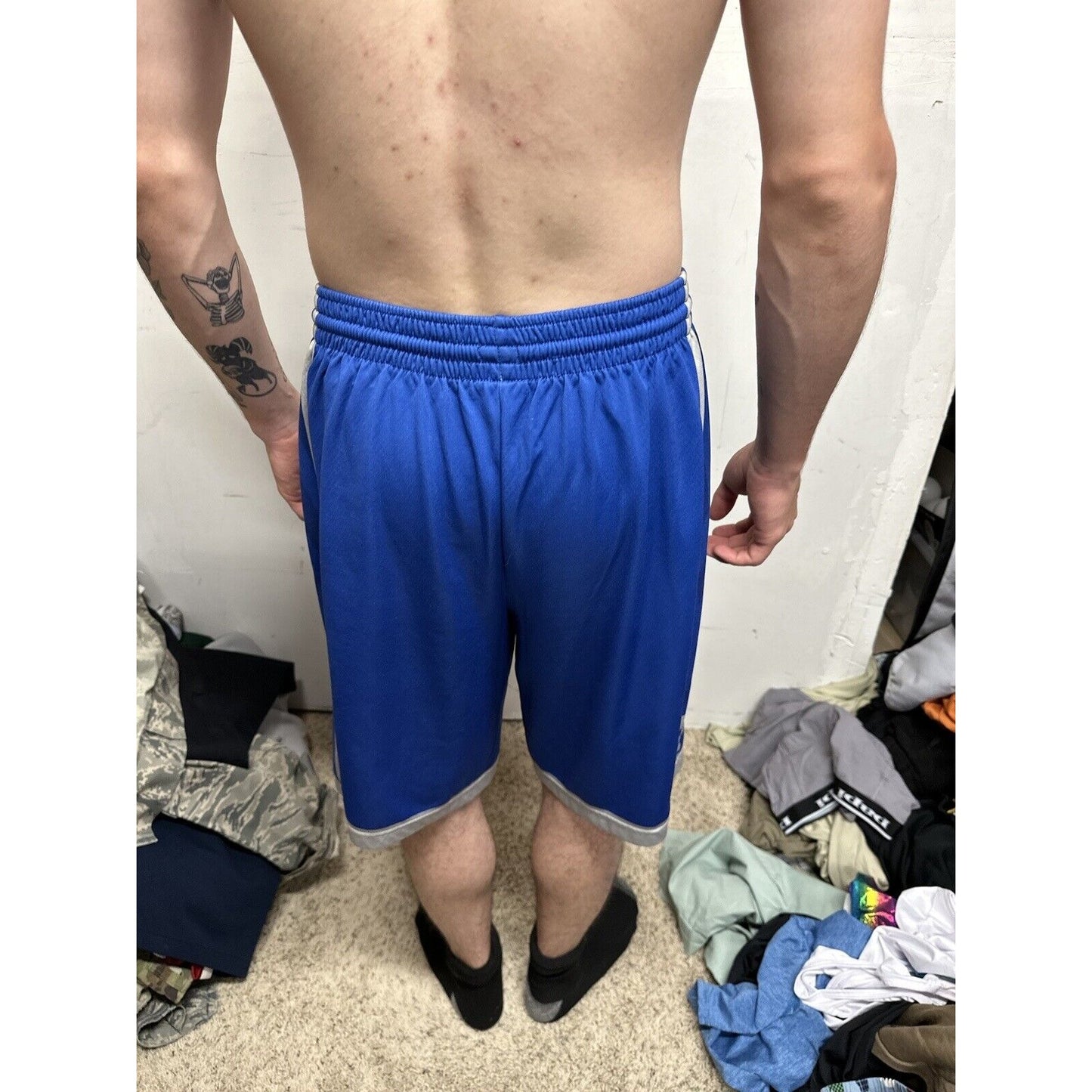 Men’s Blue Nike Medium Shorts Athletic No Pockets