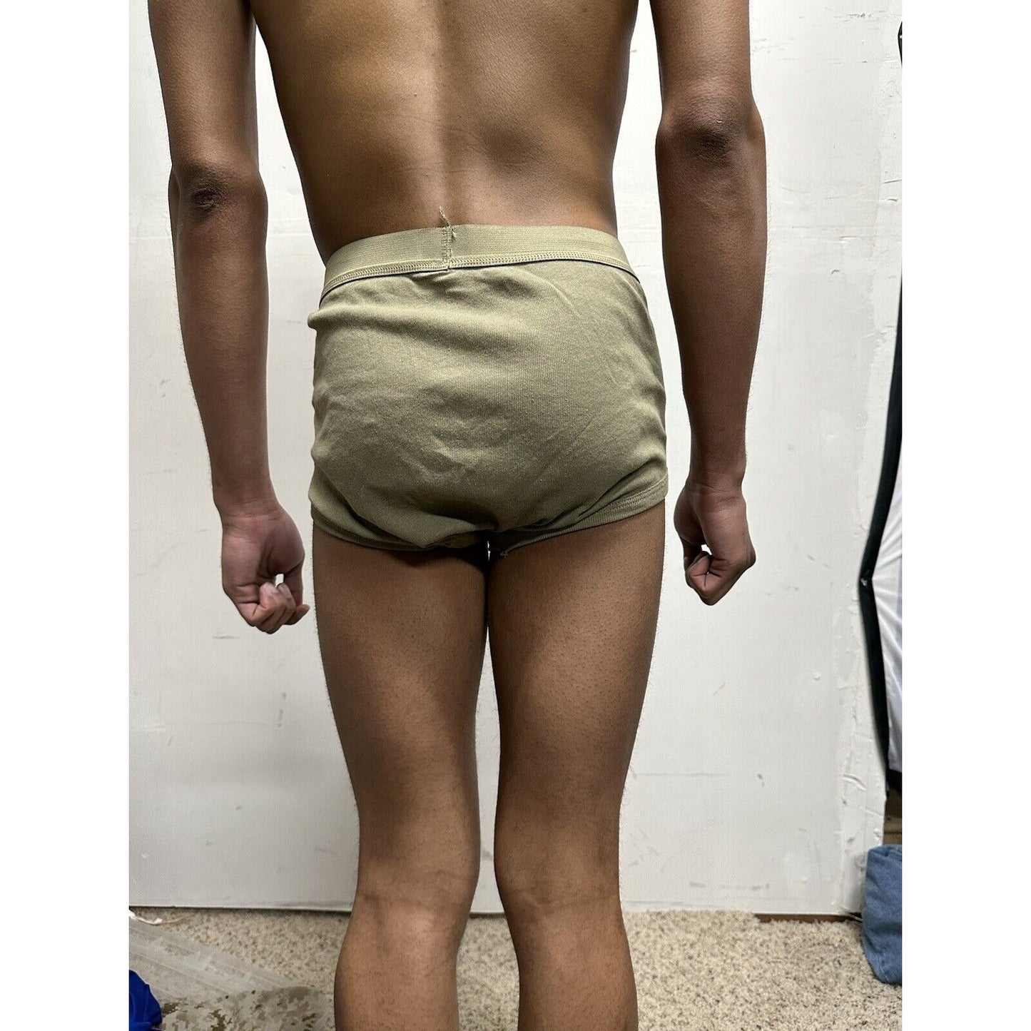 Men’s size 34 army issued CAC briefs brown