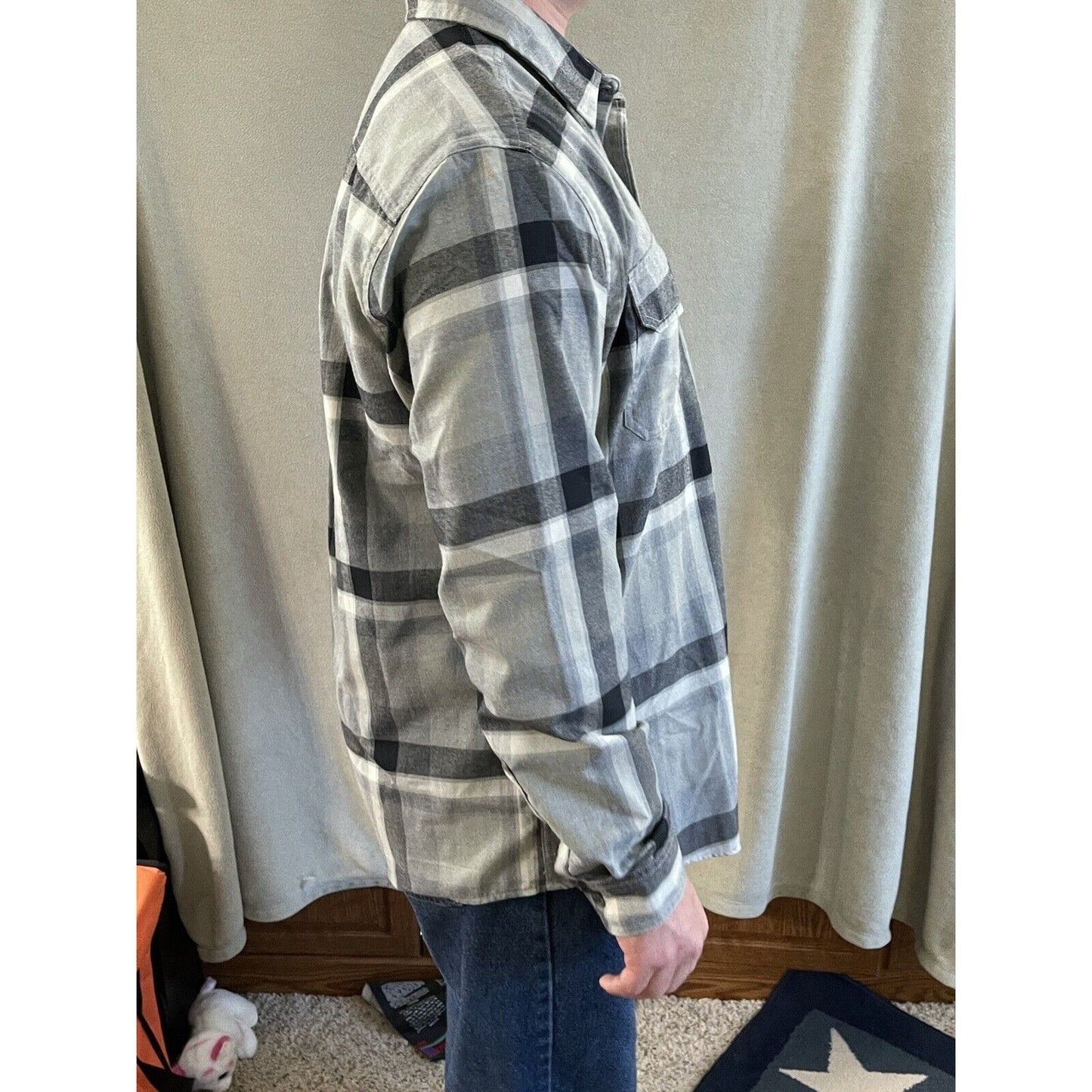 Eddie Bauer Men's Favorite Flannel Classic Fit Black/Gray Large