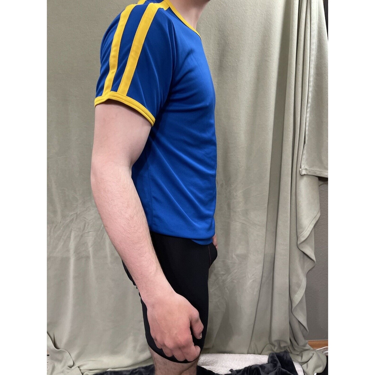 Men’s Roadrunner Sports Small Royal Blue Athletic Shirt