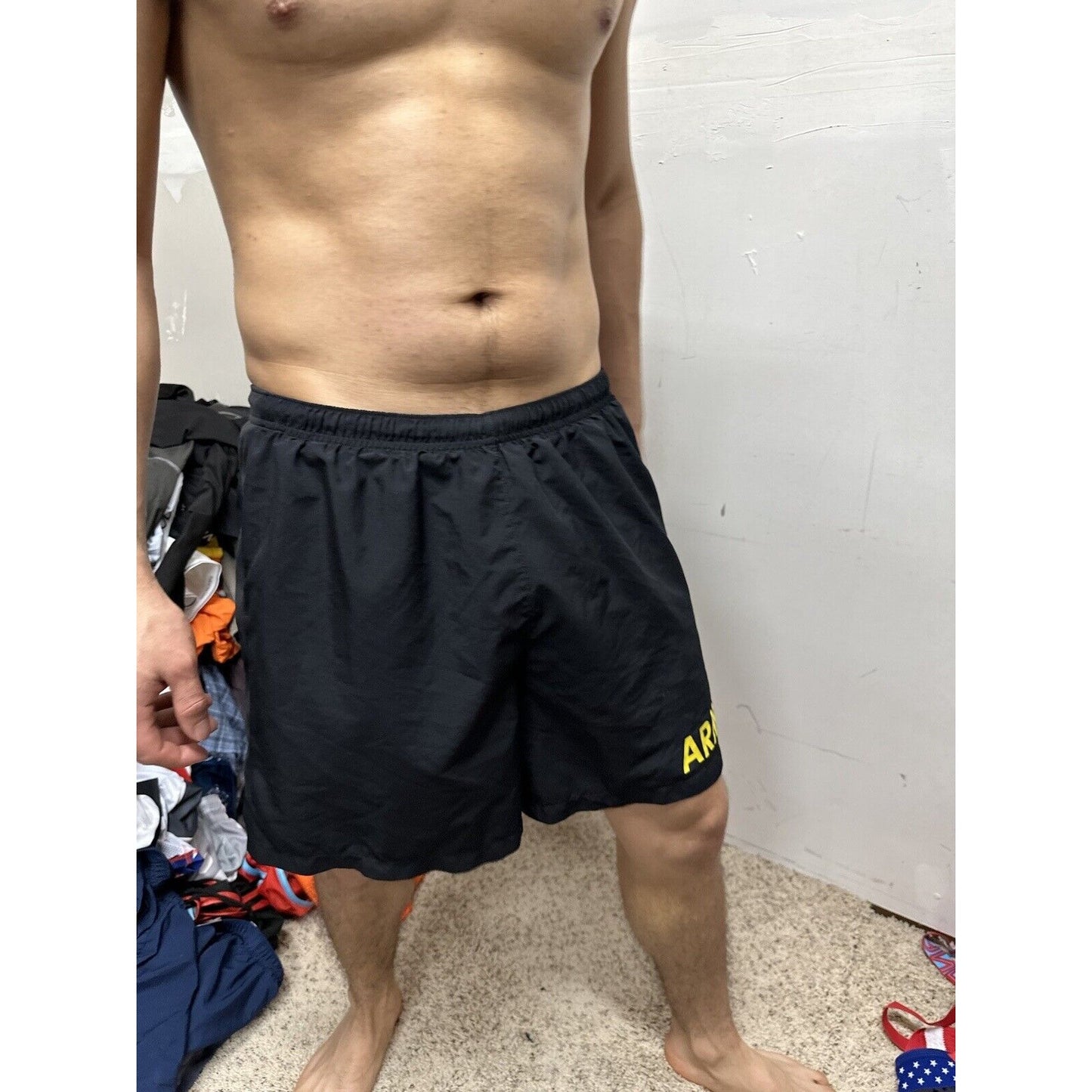 Men’s Us Army Pt Workout Uniform Black Shorts Medium