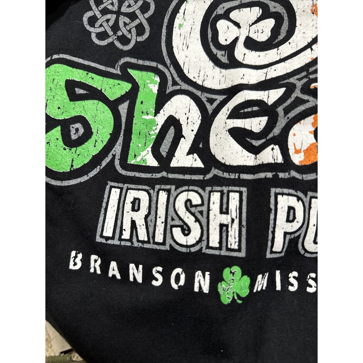 men’s black canvas XL tshirt shea’s irish pub brandon Missouri