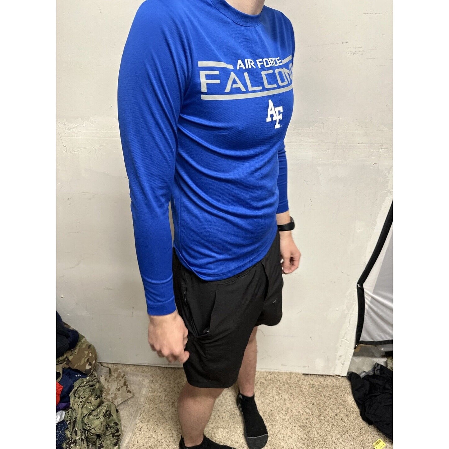 Men’s Blue USAFA Small Falcons Long Sleeve Air Force Pullover Shirt