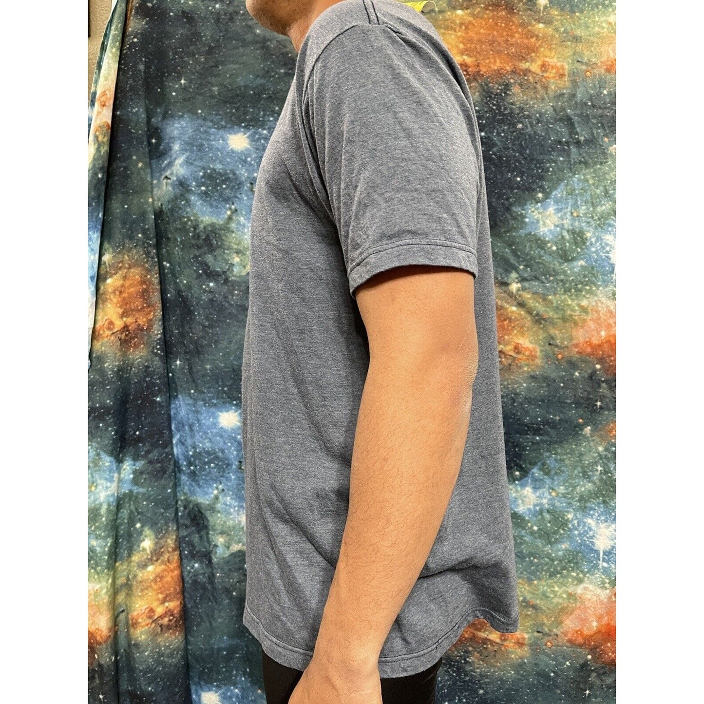 Men’s 2XL Despicable Me Minions Banana blue t shirt