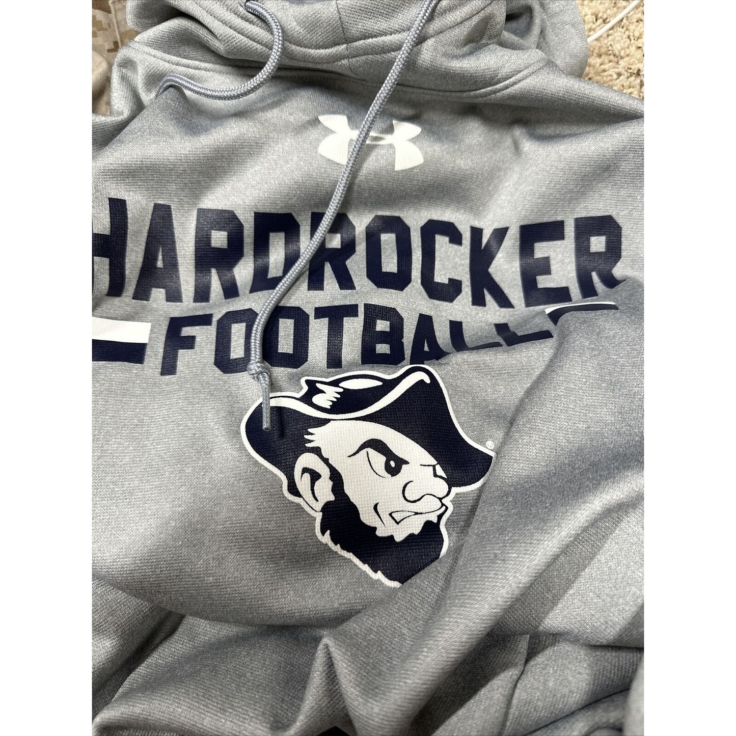 Men’s Gray Under Armoyr Medium Cold Gear Loose Hoodie Hardrocker Football