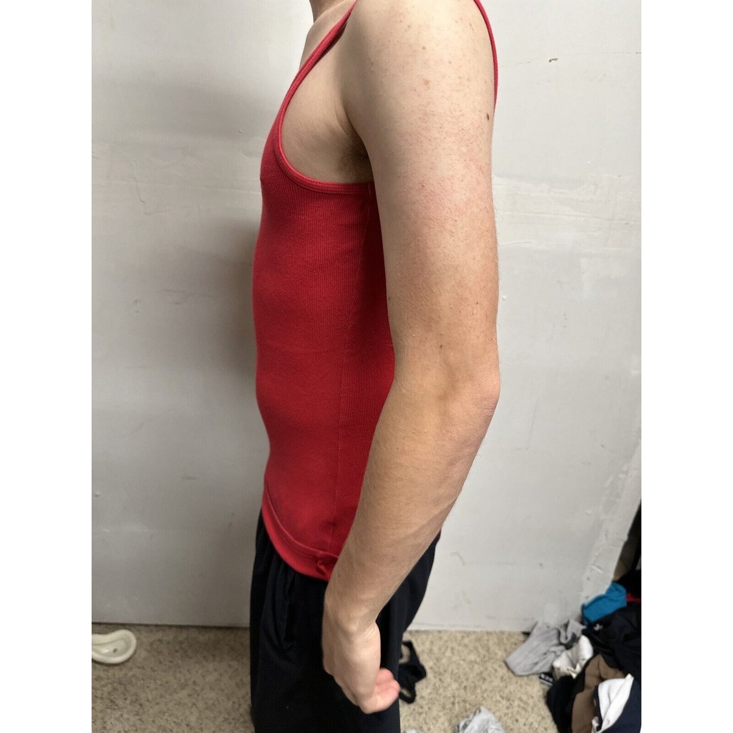 Men’s Large Red Mossimo Muscle Shirt Tank Top