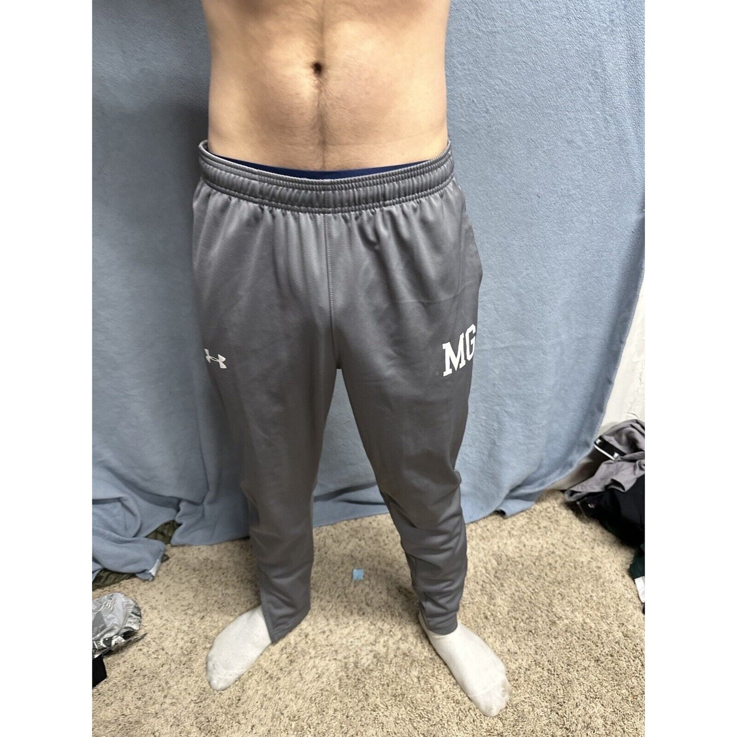 Men’s Gray Fitted Large Under Armour Sweatpants With Pockets MG