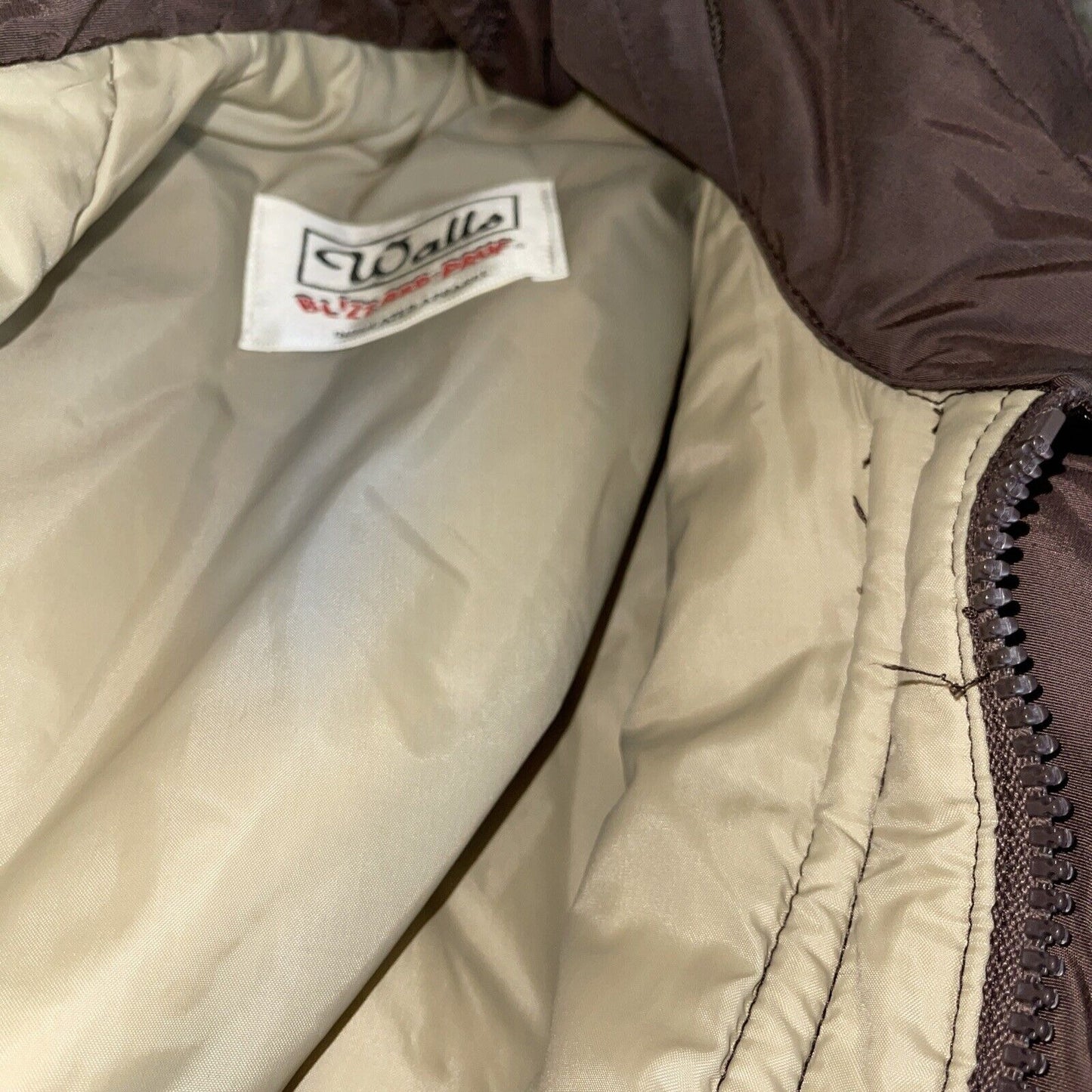 men's brown walls blizzard-pruf insulated jacket medium regular 3M thinsulate
