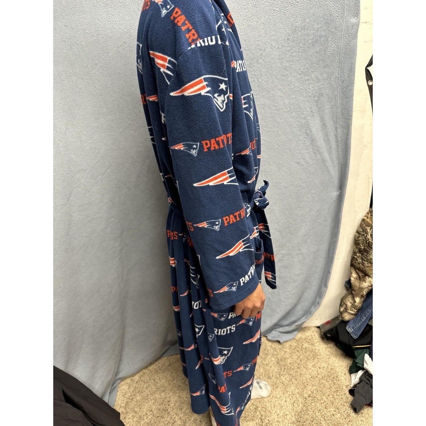 Men’s New England Patriots Team NFL Apparel Sleepwear One Size Fits Most Robe