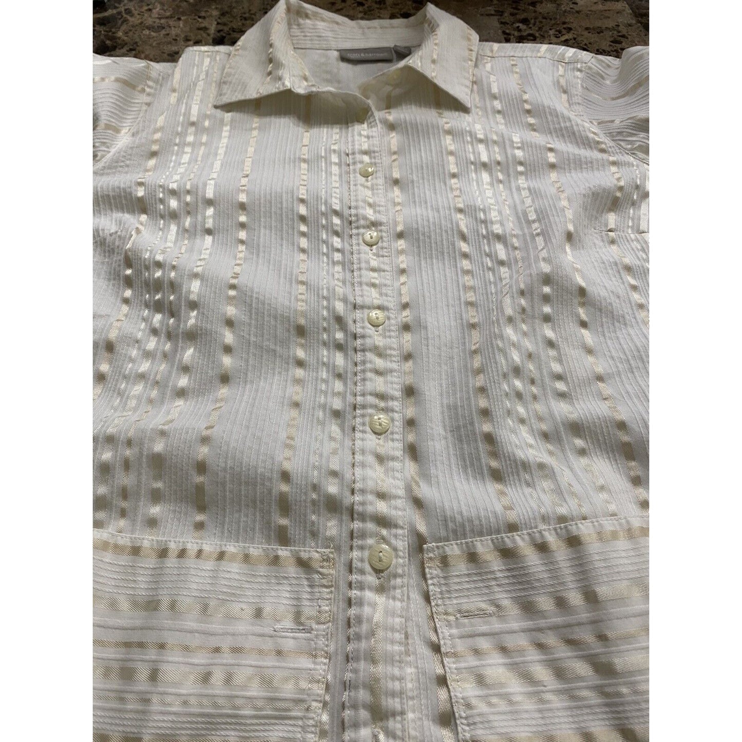 Croft & Barrow Women's Top Size L White Stretch Textured 3/4 Sleeve Button Front