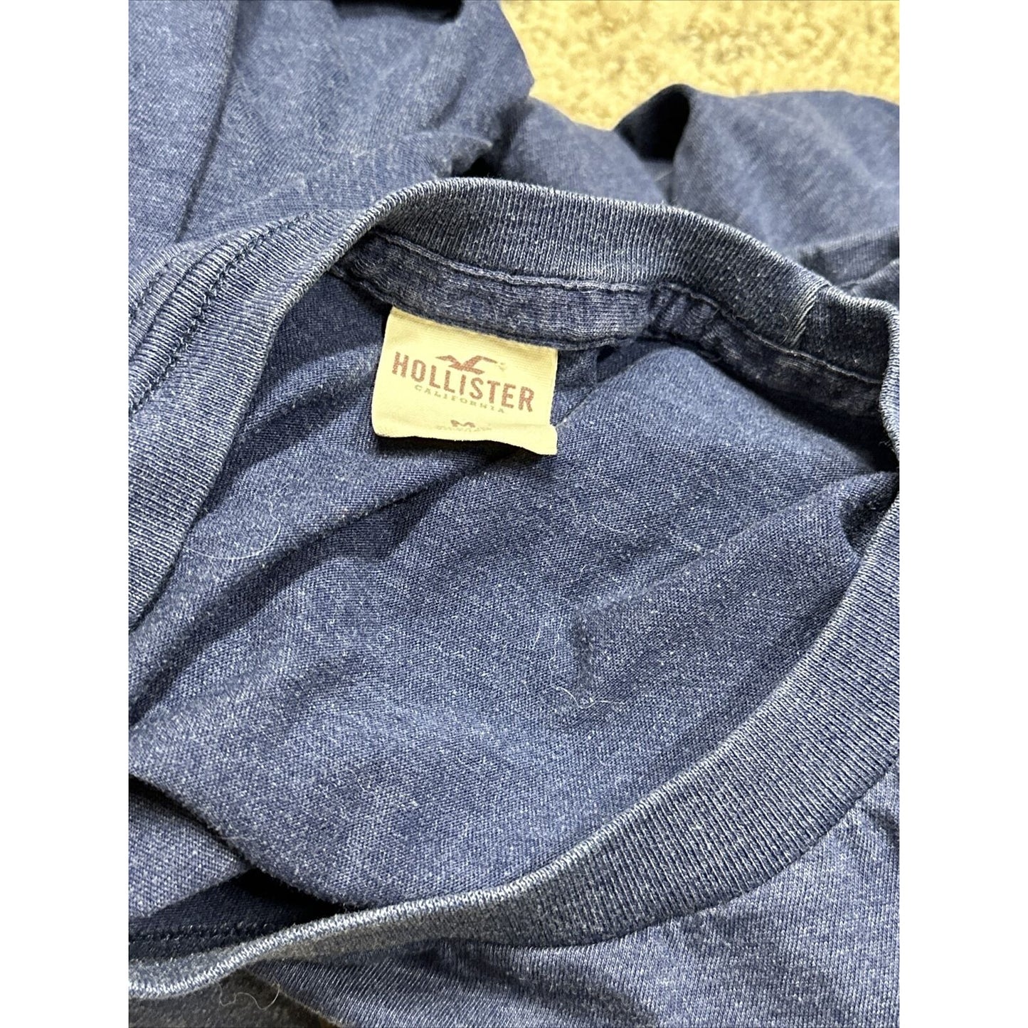 men’s hollister medium steel blue short sleeve tshirt