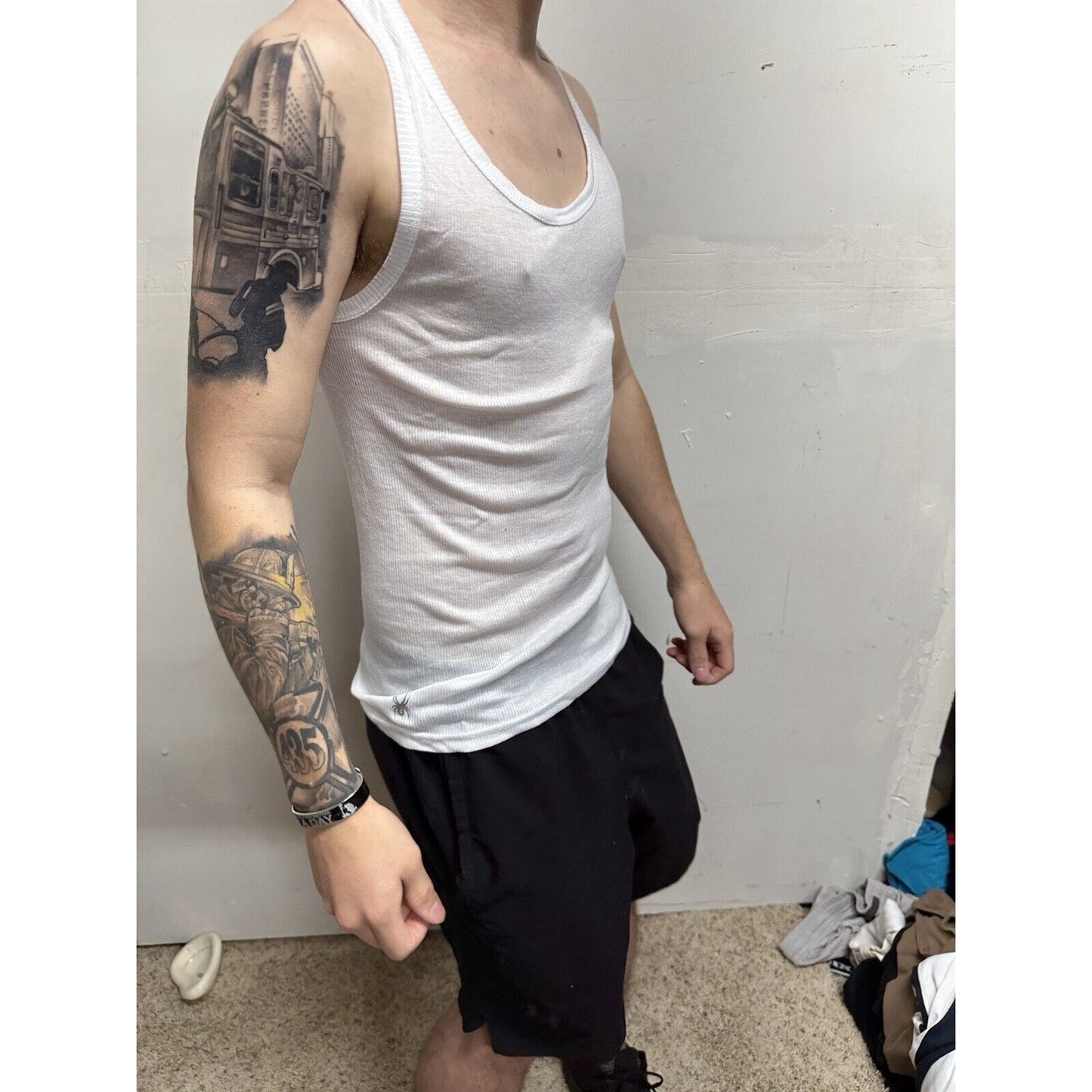 Men’s Small Spyder Muscle Shirt Tank Top White
