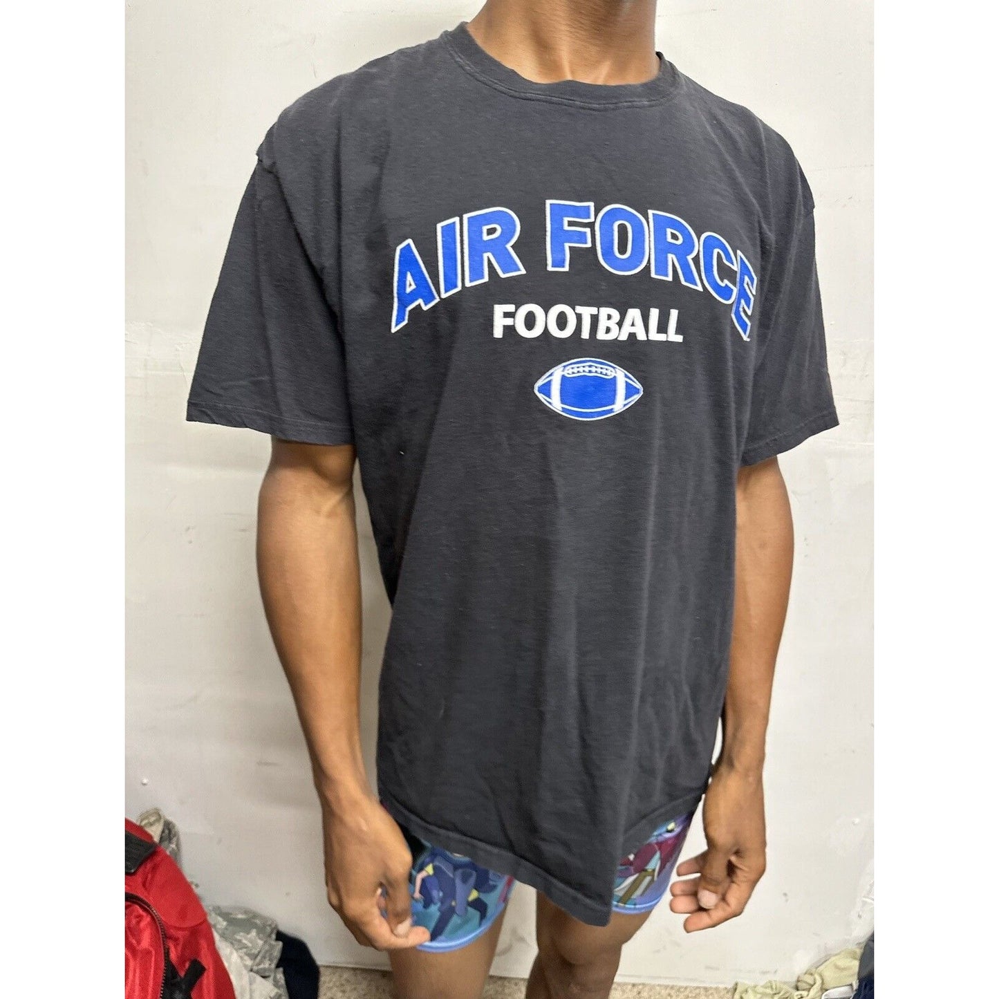 Men’s Black Champion XL Air Force Football Tshirt