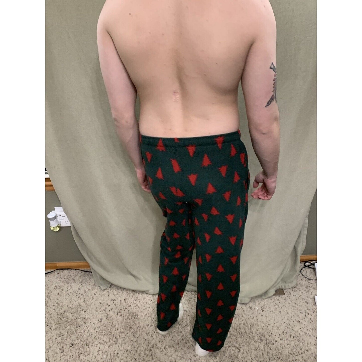 Men’s Stafford Sleep Pants Green With Red Pine Trees Size Small