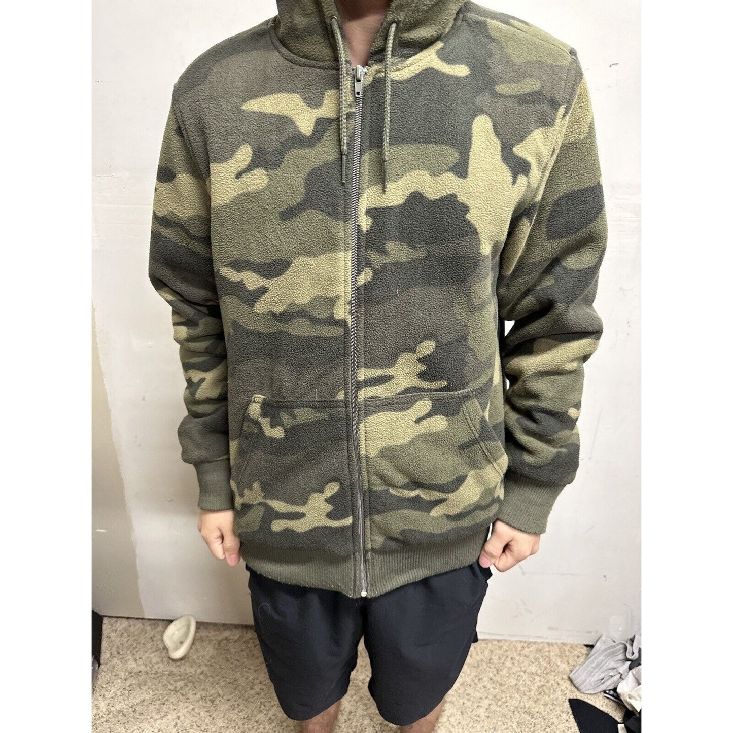 Men’s Fuzzy Large Mossimo Camo Hoodie Full zip Jacket