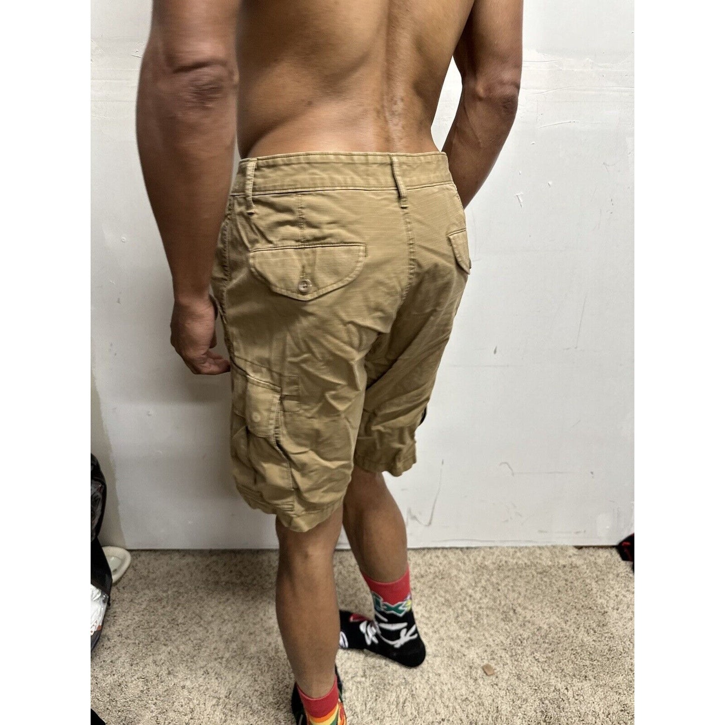 Men’s Tan Levi’s Strauss Size 30 Cargo Shorts
