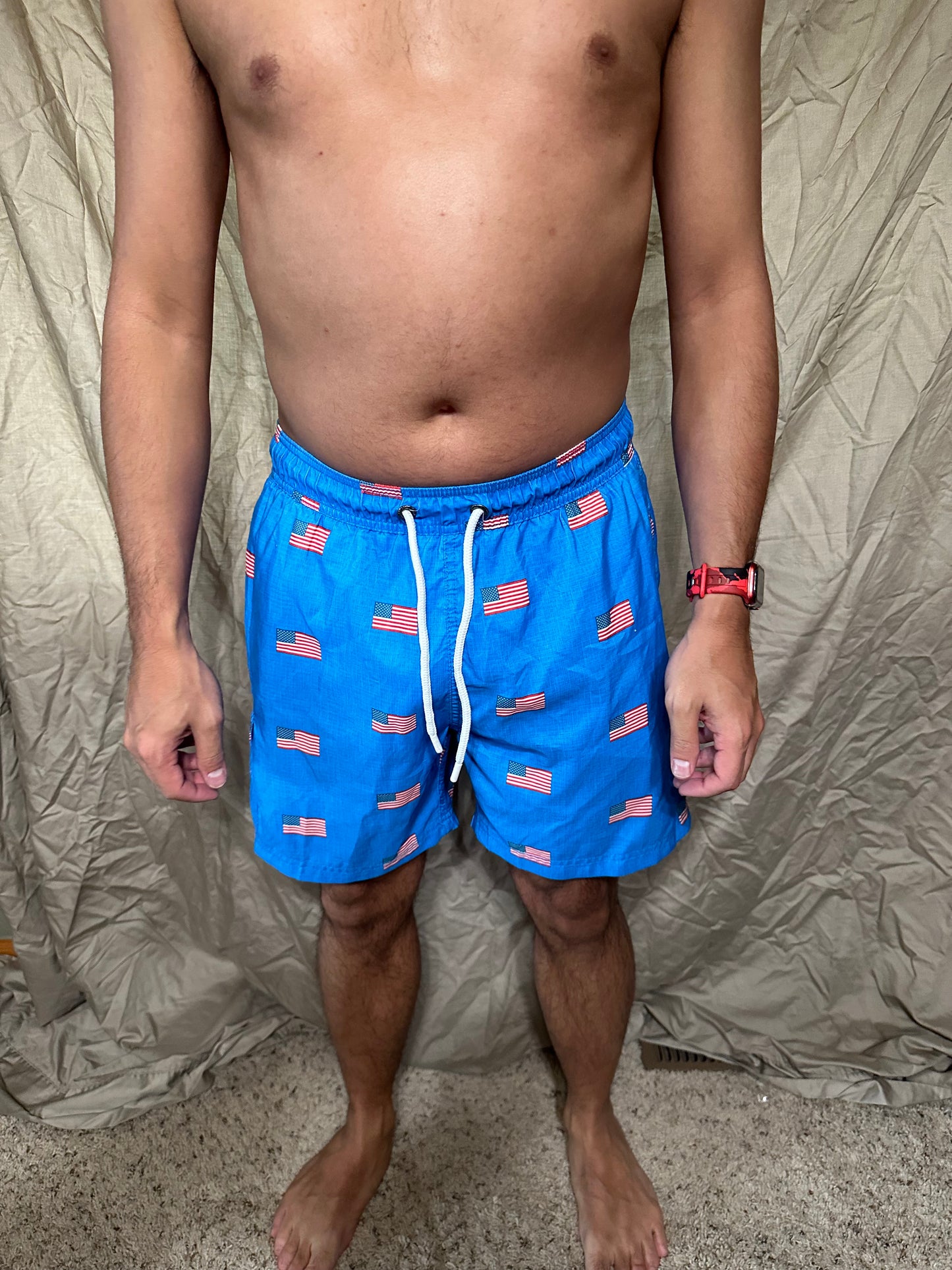 Men’s blue American flag patriotic size medium bathing suit with lining and pockets us apparel