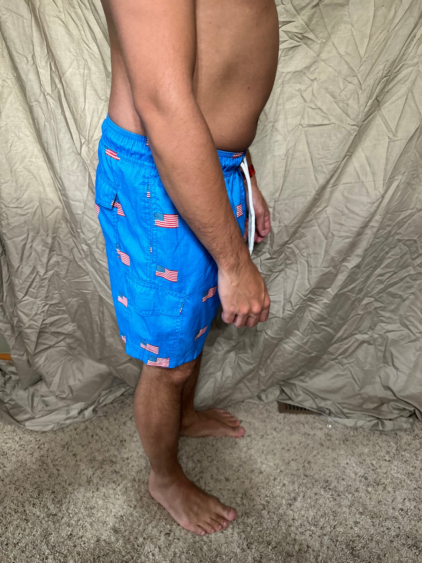 Men’s blue American flag patriotic size medium bathing suit with lining and pockets us apparel