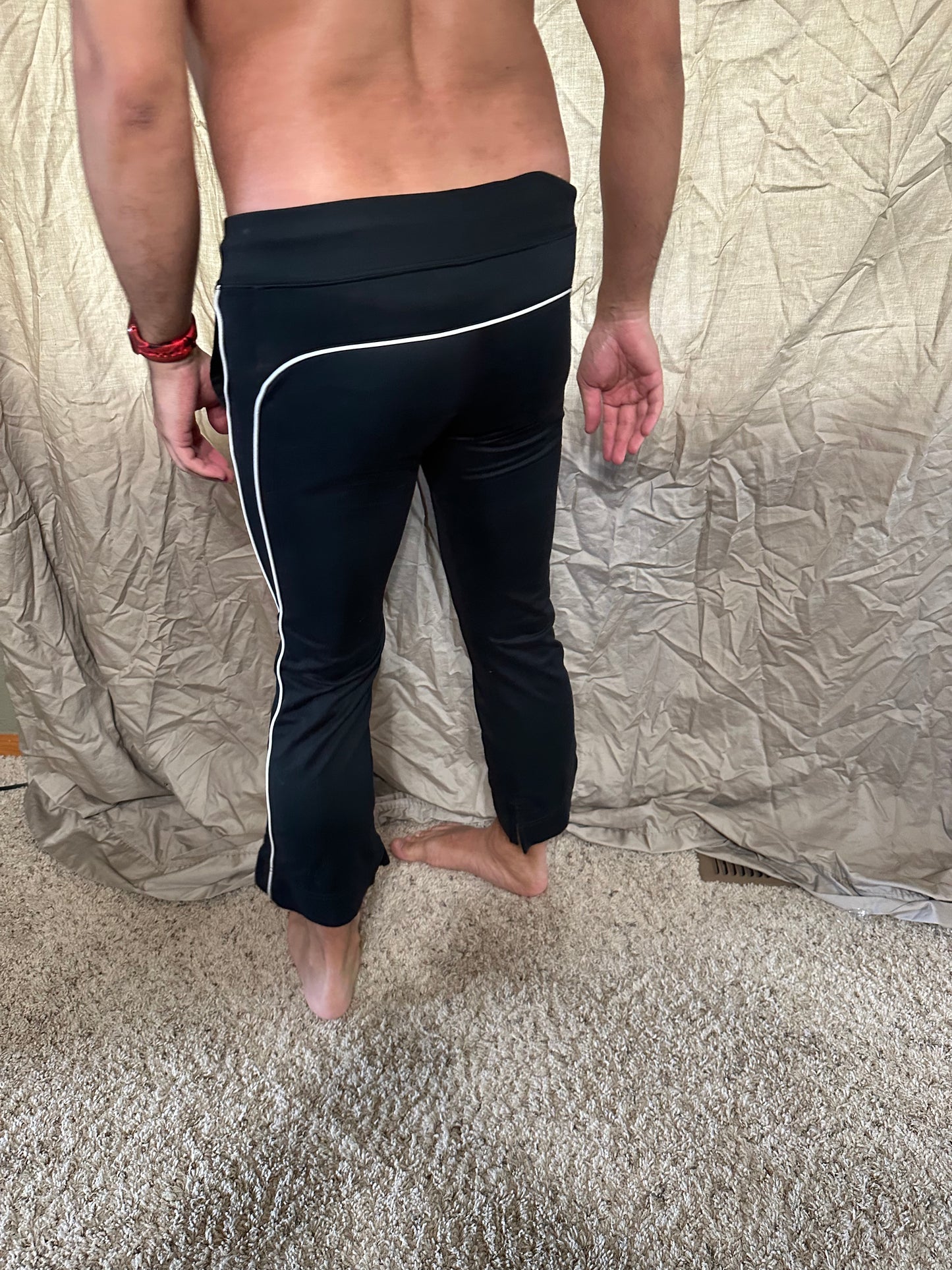 Women’s black Nike yoga pants medium sportswear