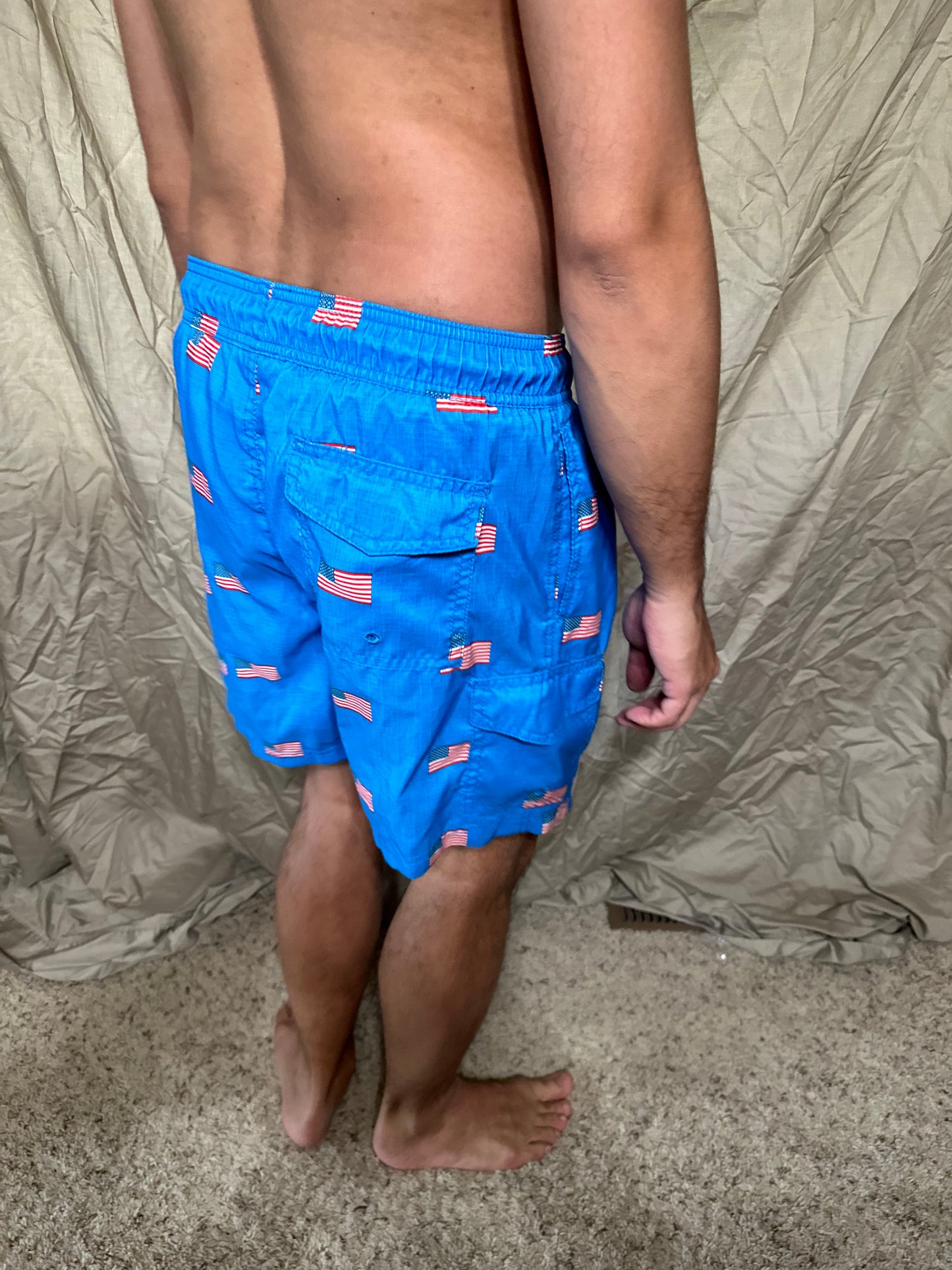 Men’s blue American flag patriotic size medium bathing suit with lining and pockets us apparel