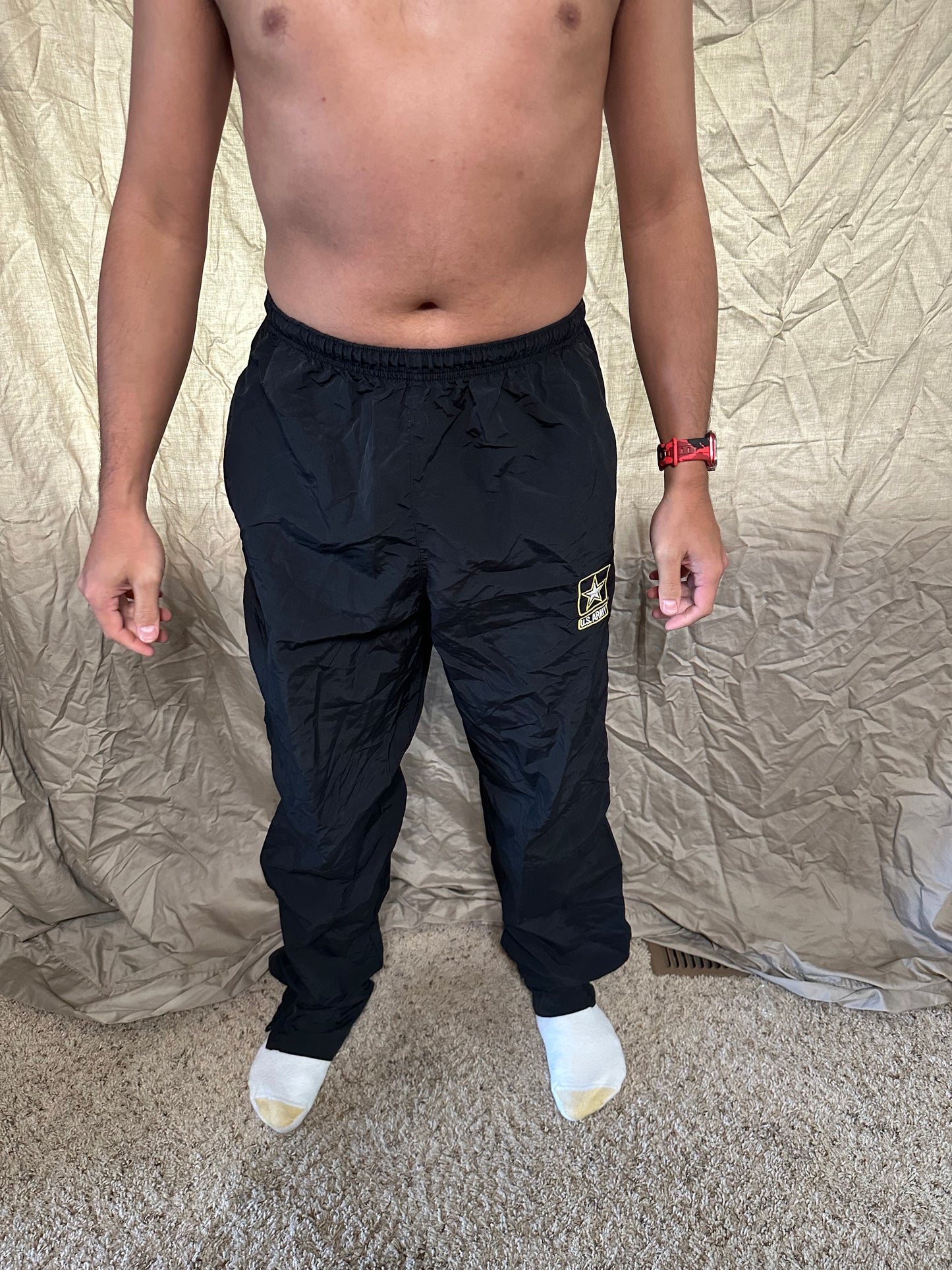 Men’s army pt pants black tag faded fits like a small long