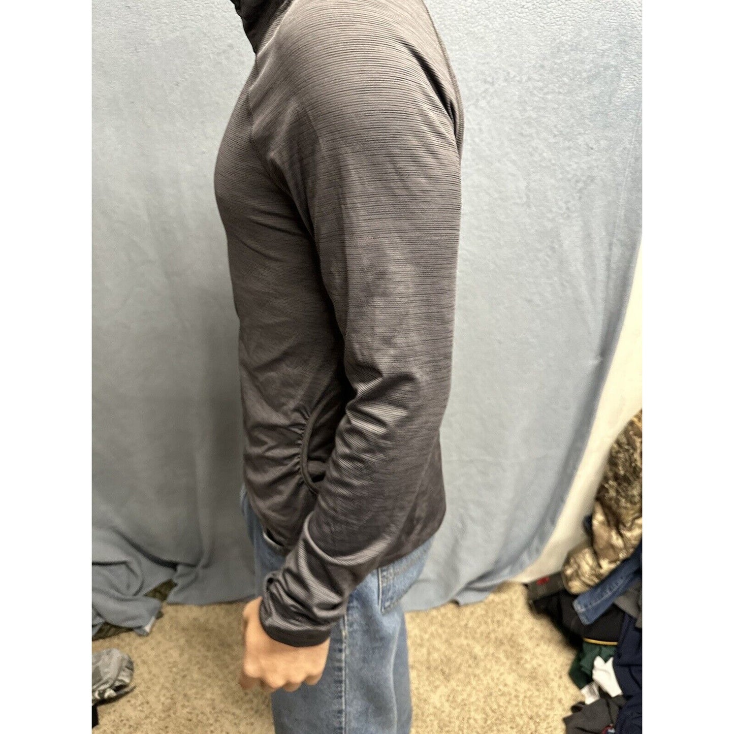Men’s Gray All In Motion Medium Full Zip Sweater
