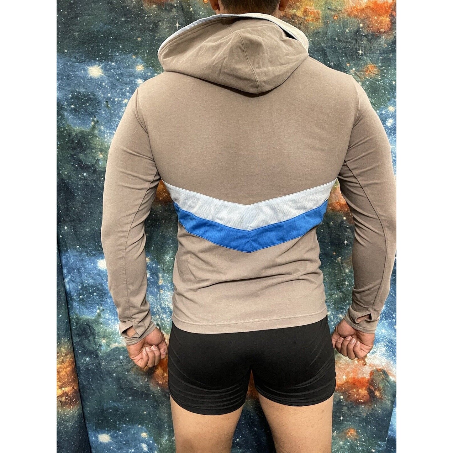 Nike Boy’s Large Gray Striped Hoodie size 12-14