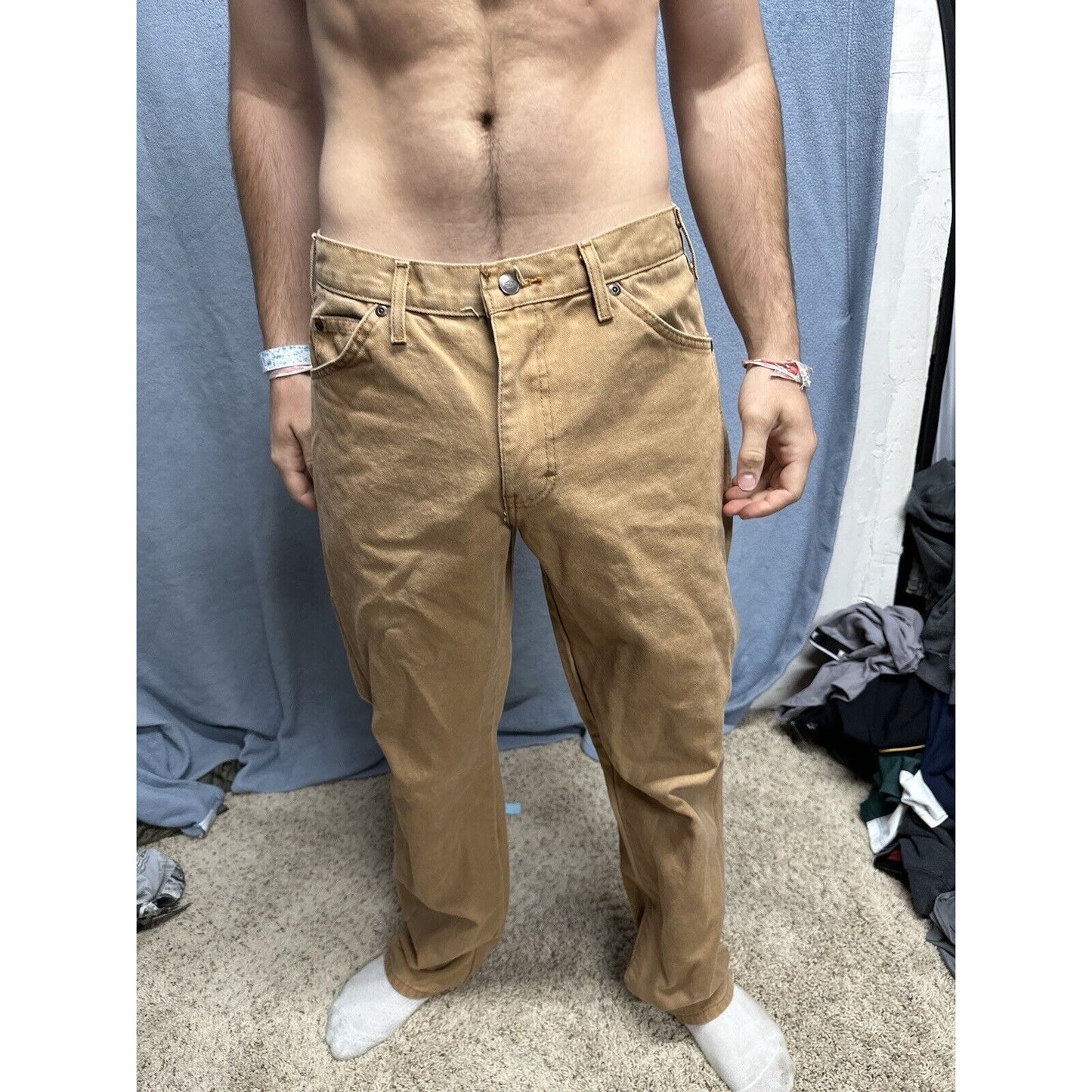 Men’s Khaki Dickies Relaxed Fit 32 X 34 Cargo Pants