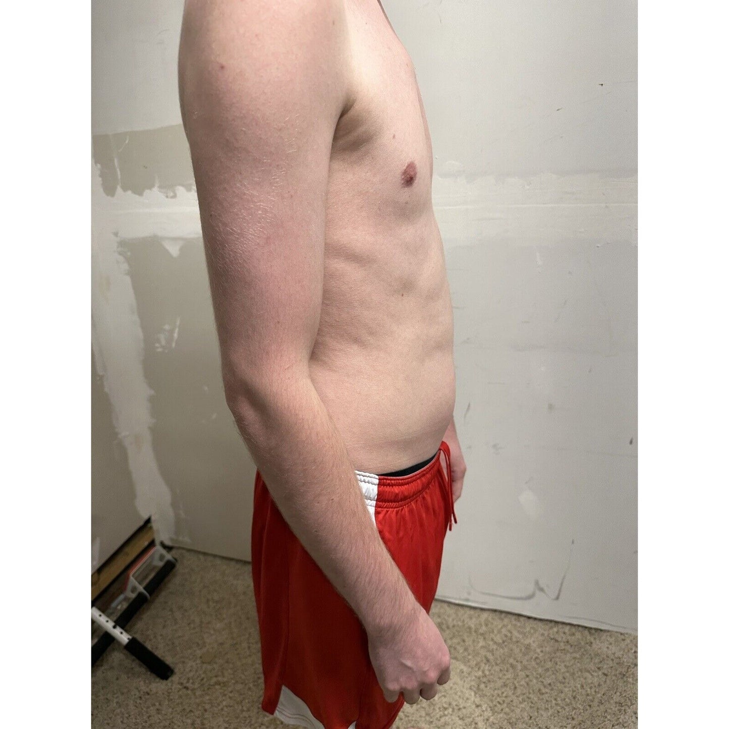 men’s medium under armour red and white athletic shorts
