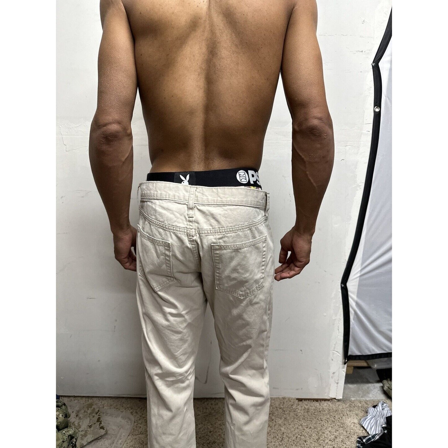 Men’s Cream / Beige Old Navy Pants 33 X 34