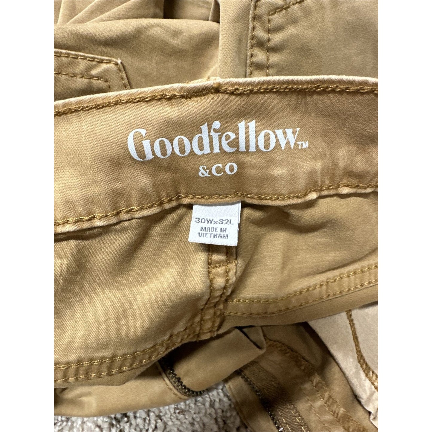 Men’s Goodfellow Total Flex Khaki Slim Straight 30 X 32 Pants