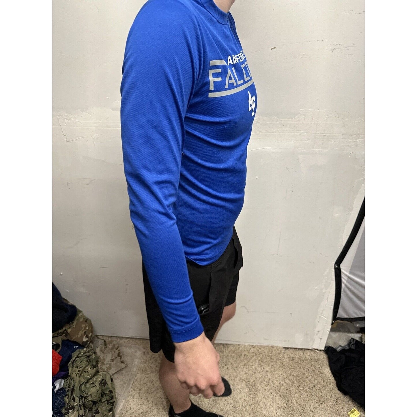 Men’s Blue USAFA Small Falcons Long Sleeve Air Force Pullover Shirt