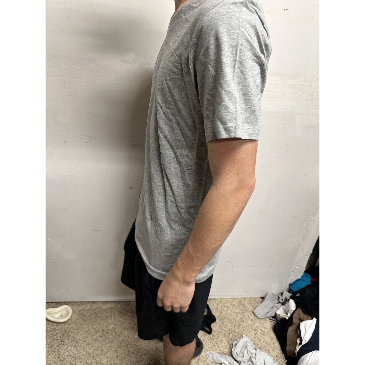 Men’s Gray Small Calvin Klein Classic Fit Tshirt