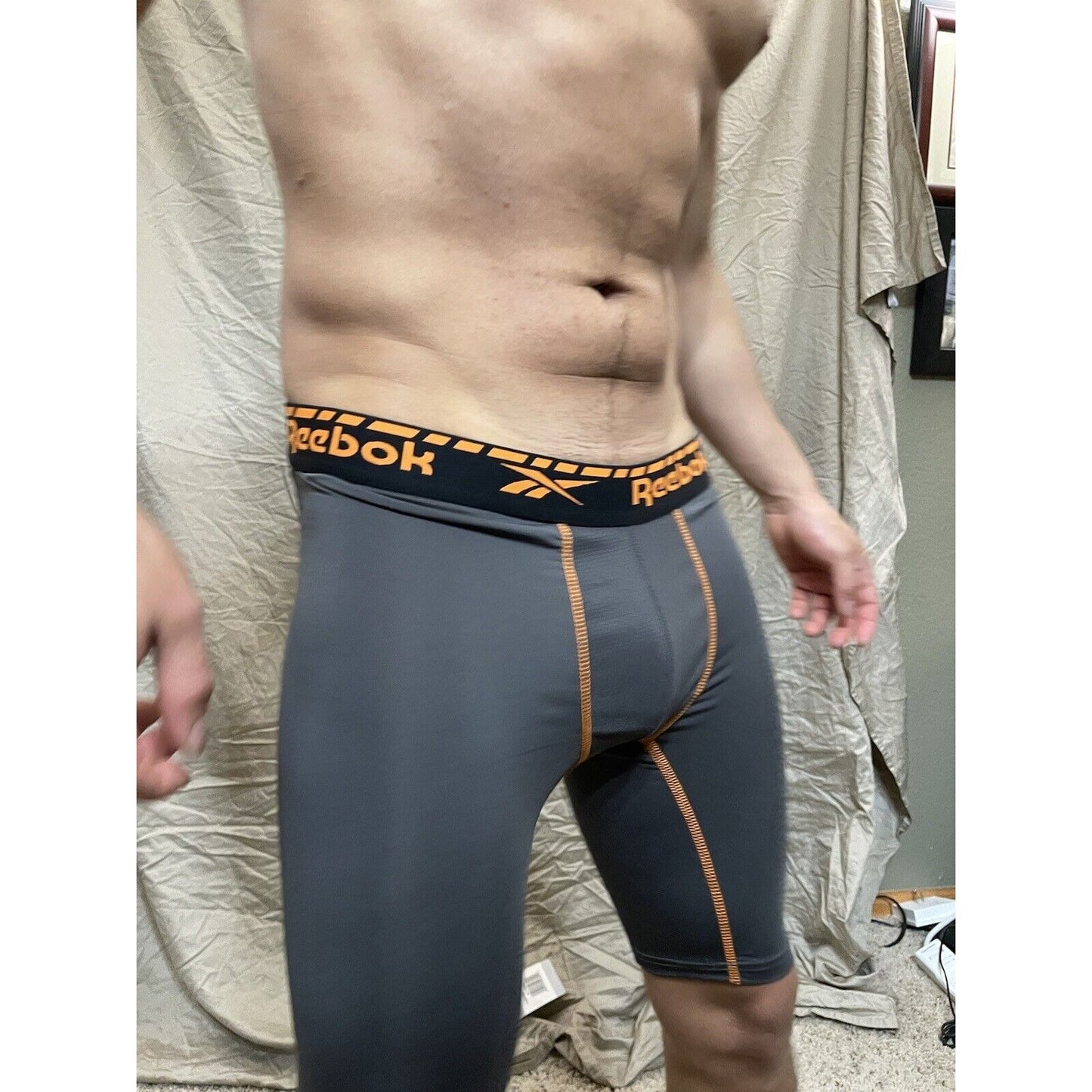 Men's gray reebok medium orange band compression shorts