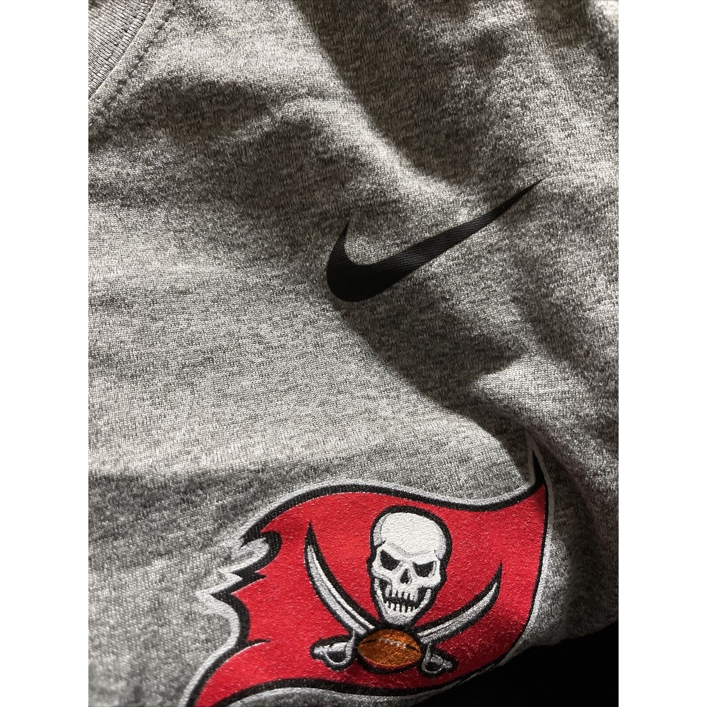 Nike Dri Fit Tampa Bay Buccaneers Local Crew Large
