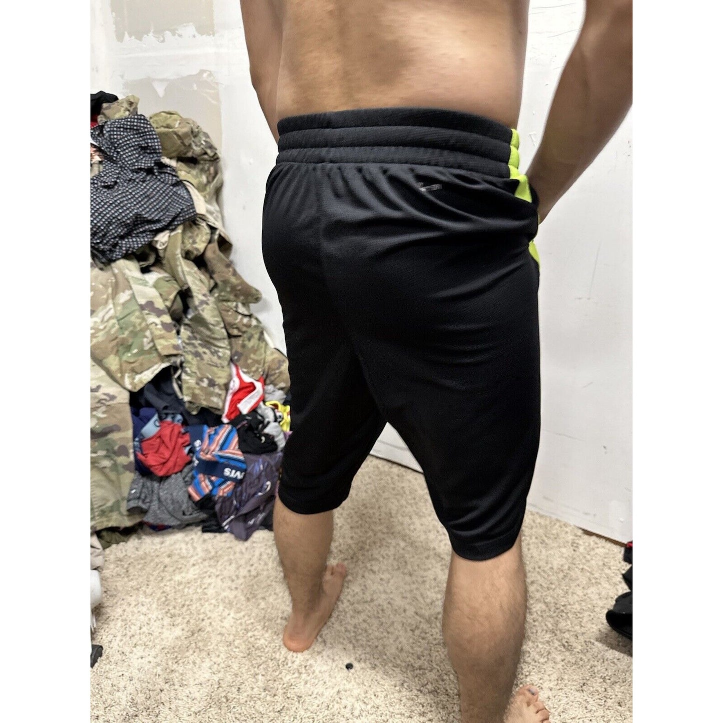 Men’s Black And Neon Yellow Xersion Medium Athletic Shorts With Pockets