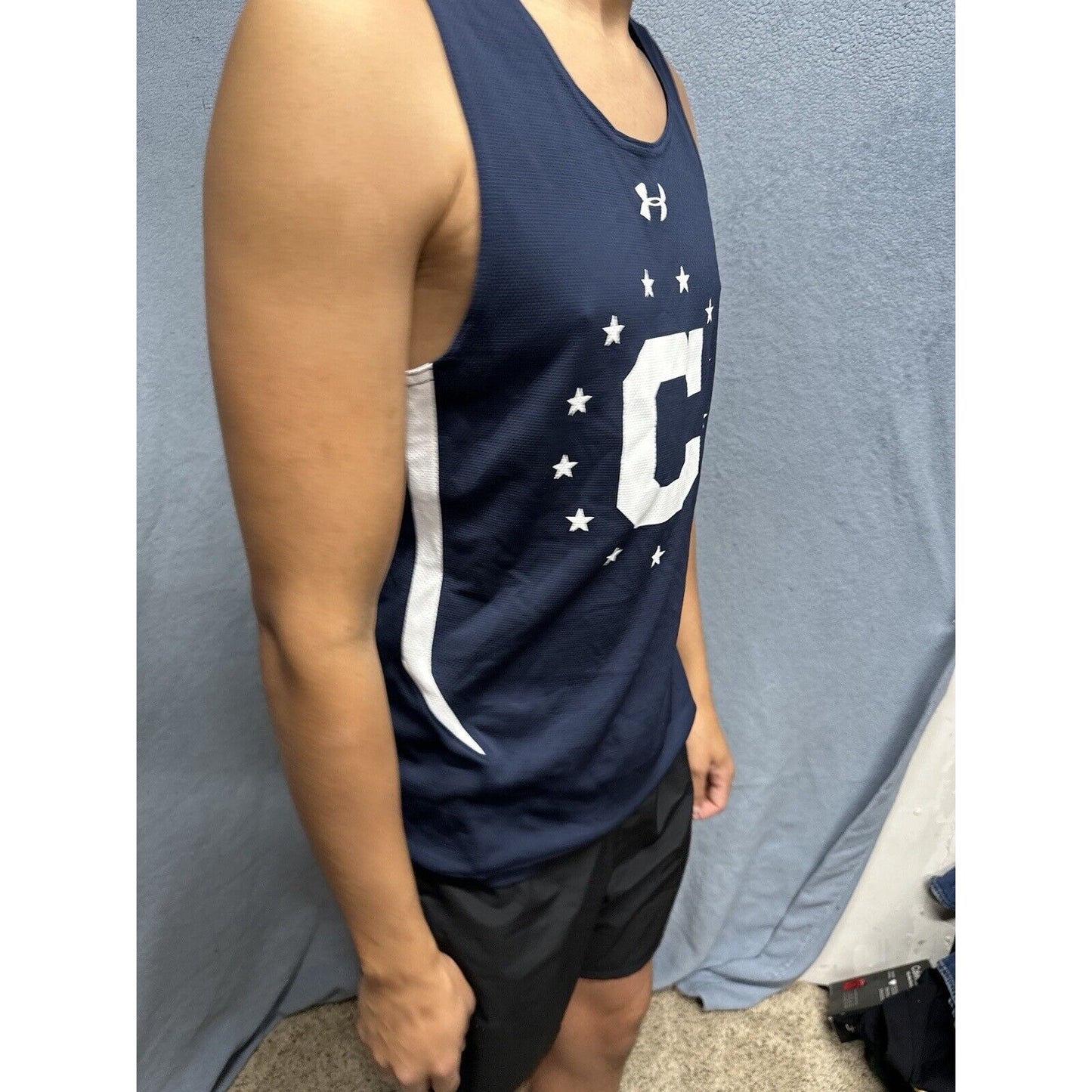 Men’s Blue Under Armour Muscle Shirt Tank Top Shirt Large