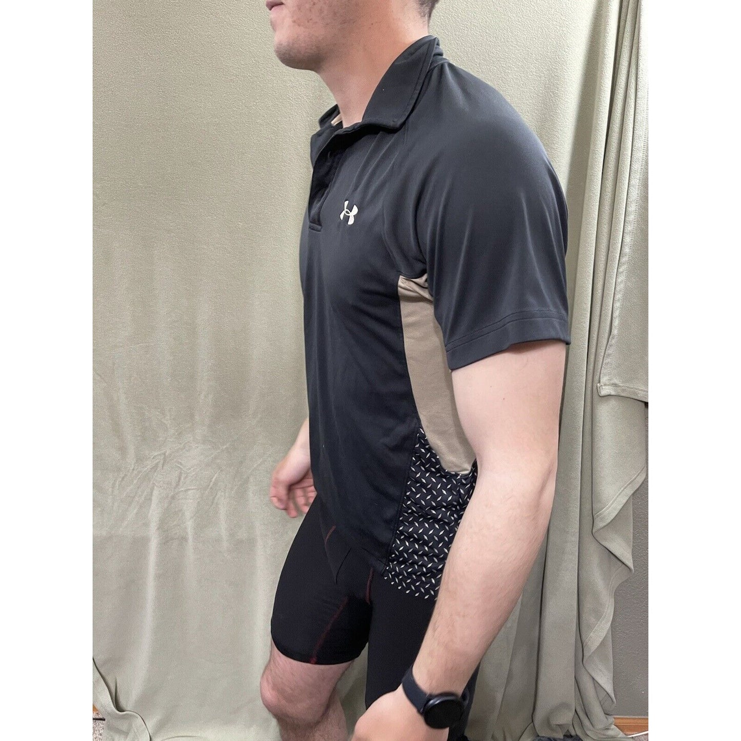 Men’s Small Under Armour Black & Tan Polo Shirt Cool Design