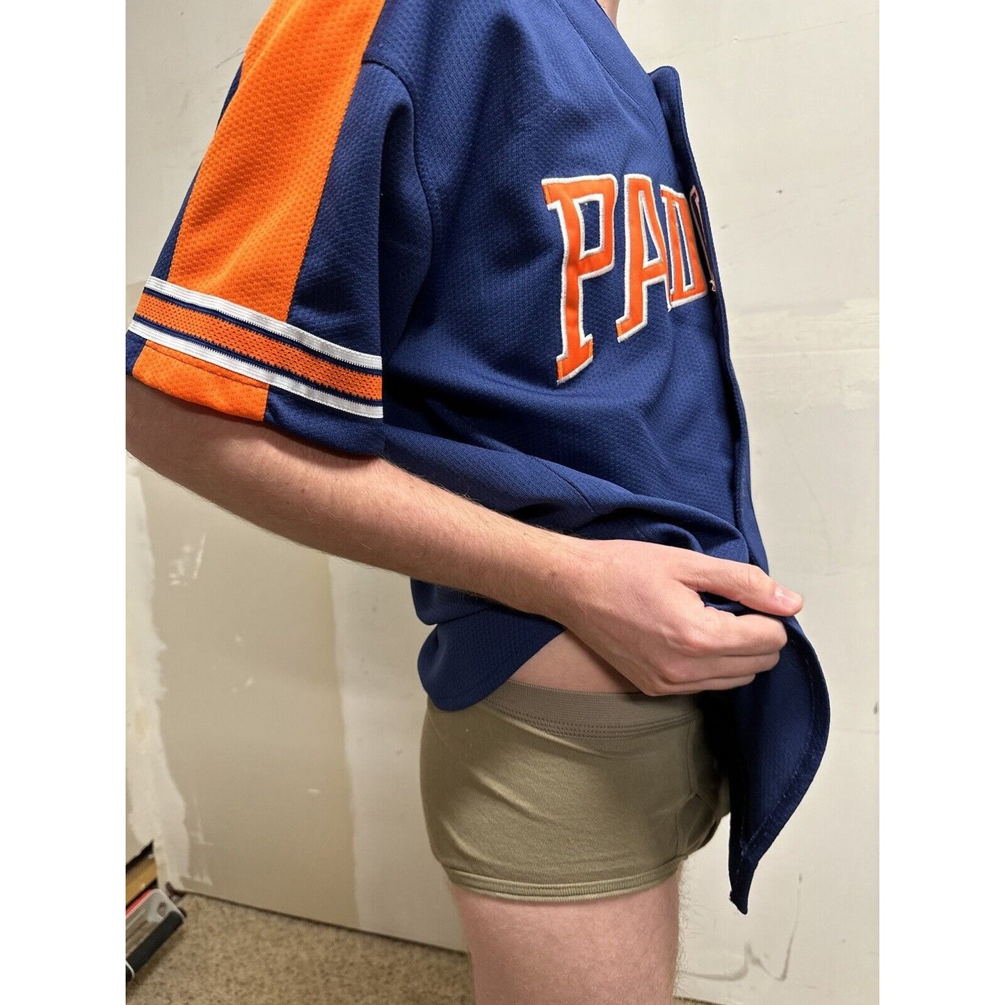 san diego padres genuine merchandise by starter fits like a medium jersey