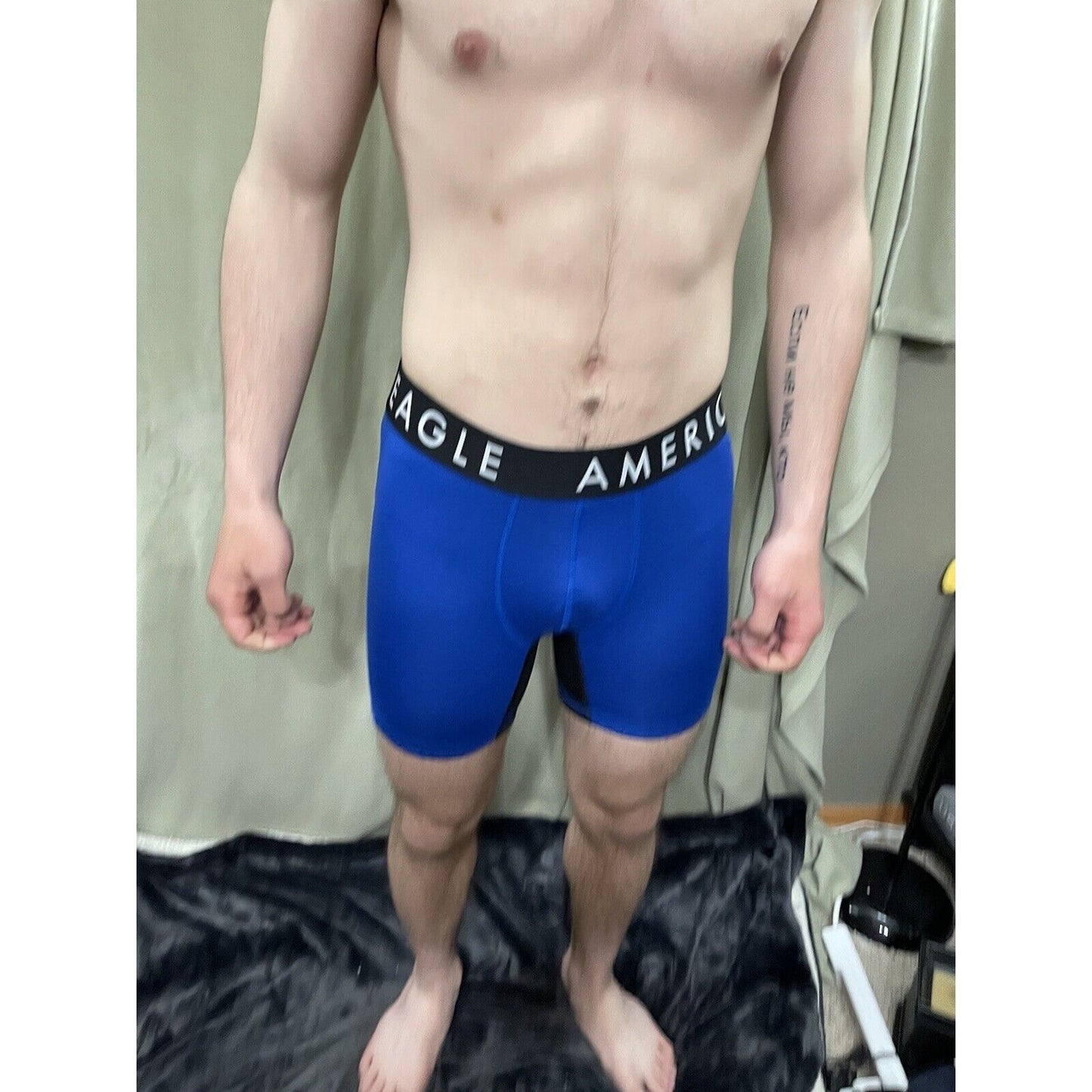 Men’s Royal Blue American Eagle Flex Mesh Compression Shorts Medium New
